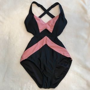 NWOT Michael Kors Regatta Cross Back Monokini